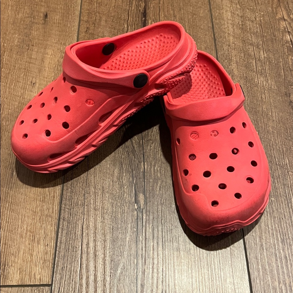 Faux Crocs, size youth 1